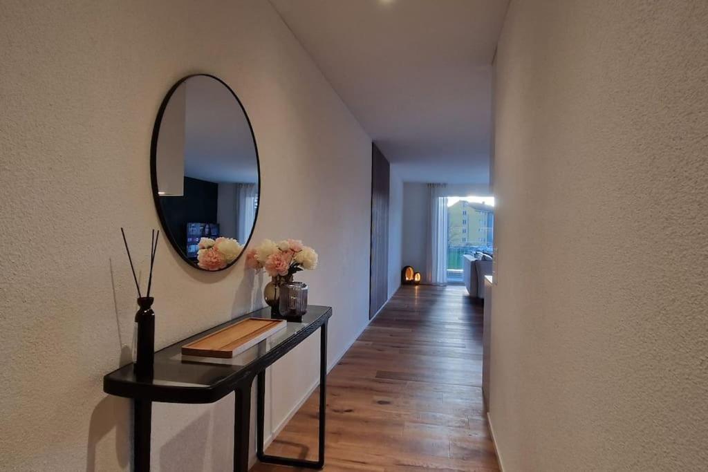 Visionary Hospitality Rothenburg, Lucerne - Premium Apartments With Free Parking, Washer, Kitchen, Terrace, 15' City Kültér fotó