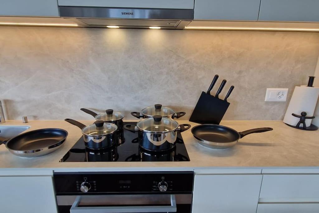 Visionary Hospitality Rothenburg, Lucerne - Premium Apartments With Free Parking, Washer, Kitchen, Terrace, 15' City Kültér fotó