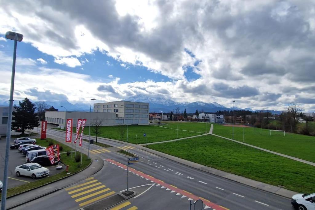 Visionary Hospitality Rothenburg, Lucerne - Premium Apartments With Free Parking, Washer, Kitchen, Terrace, 15' City Kültér fotó